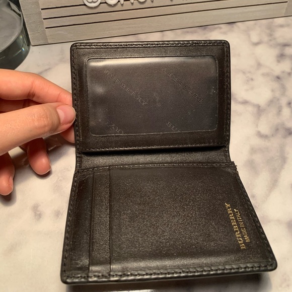 ♥️SOLD ON INSTA ♥️Authentic Burberry card holder - Picture 5 of 6